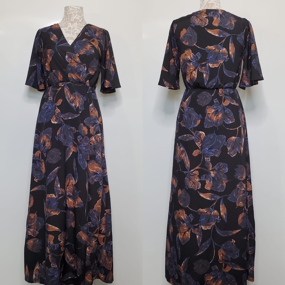 Everly Floral Print Bell Sleeve Maxi Dress size small